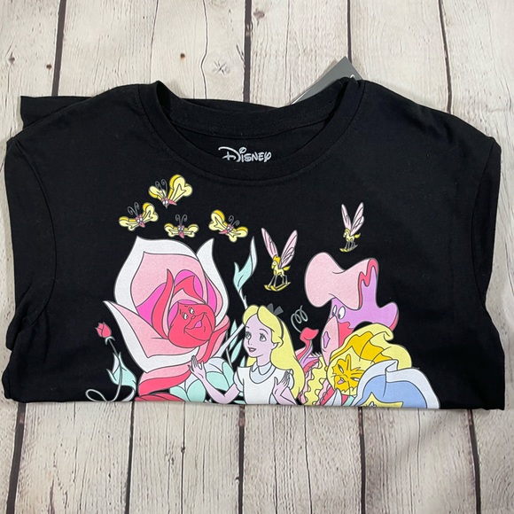 Disney Tops Alice in Wonderland Women’s Small Graphic Tee - Picture 7 of 7